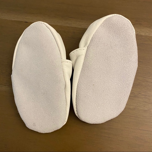 Leather Newborn Booties (Lyla) - Picture 3 of 4